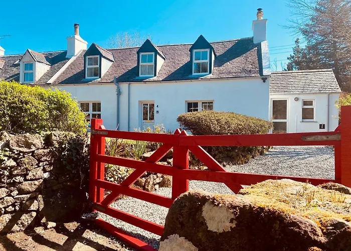 No 4 Old Post Office Row Isle Of Skye - Book Now!