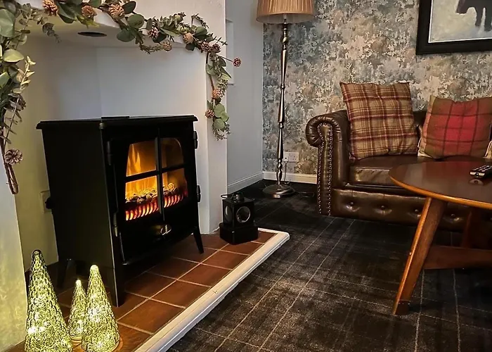 No 4 Old Post Office Row Isle Of Skye - Book Now!